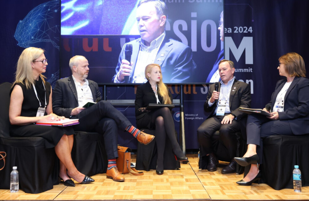 Left to Right: Toni Erskine, Kenneth Payne, Brianna Rosen, Paul Lyons, Tess Bridgeman at the REAIM Summit in Seoul, Sept. 9, 2024. CREDIT: REAIM Summit.