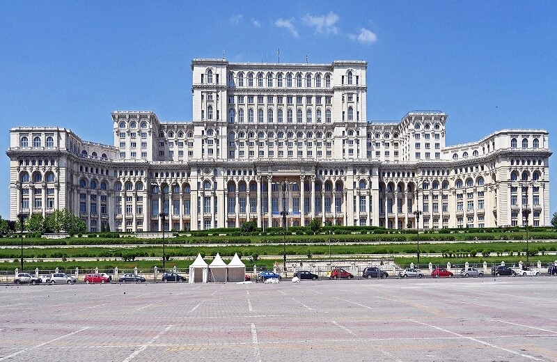 Palace of the Parliament, Bucharest, Romania. CREDIT: <a href="https://pixabay.com/users/hpgruesen-2204343/?utm_source=link-attribution&utm_medium=referral&utm_campaign=image&utm_content=1280226">Erich Westendarp</a> from <a href="https://pixabay.com/?utm_source=link-attribution&utm_medium=referral&utm_campaign=image&utm_content=1280226">Pixabay</a>