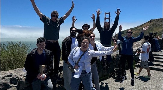 Carnegie Ethics Fellows visit Golden Gate Bridge. CREDIT: Must See Tours.