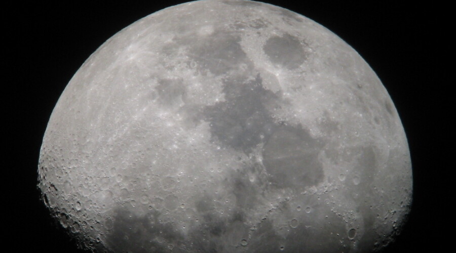 Moon. CREDIT: Greg Hewgill.