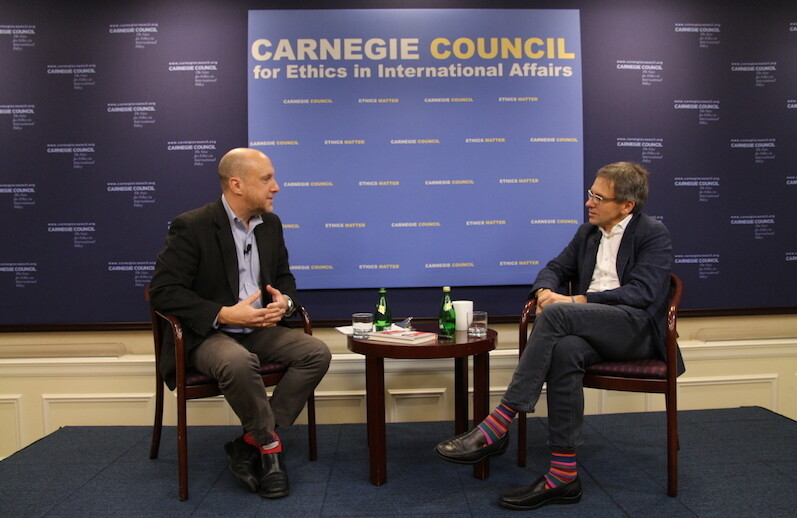 Devin Stewart e Ian Bremmer. CRÉDITO: Amanda Ghanooni.