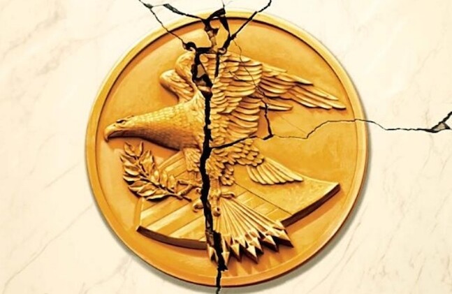 Detalle de la portada del libro "Rogue Justice: La construcción del Estado de seguridad"